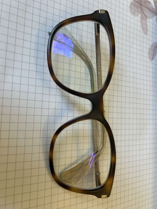 Tommy hilfiger okulary i etui polecam