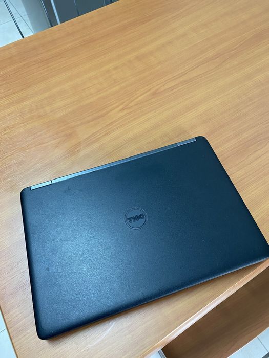 Computador portatil Dell Latitude