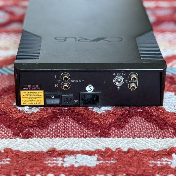 Cyrus Tuner FM7 radio