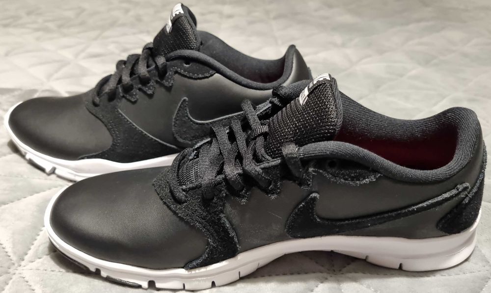 nowe buty Nike rozmiar 36 czarne