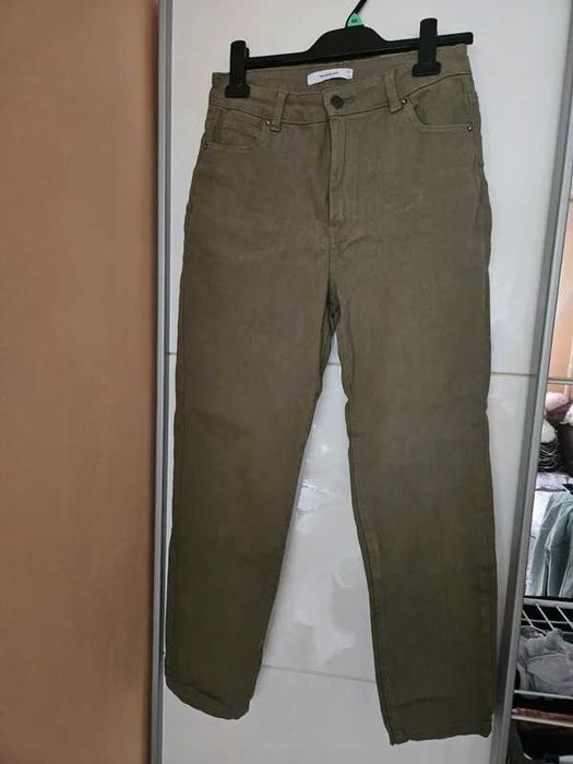 Materiałowe spodnie damskei khaki Reserved S 36 casual chino slim