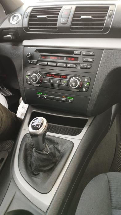 BMW série 1 só 157.000km