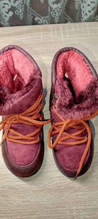 Зимні ботінки на дівчинку