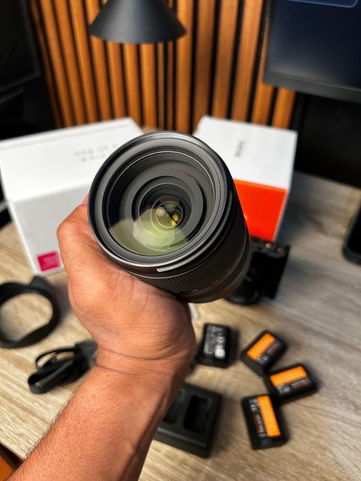 Sony ZV-E10 + Tamron 17-70 F2.8 + Kit Completo