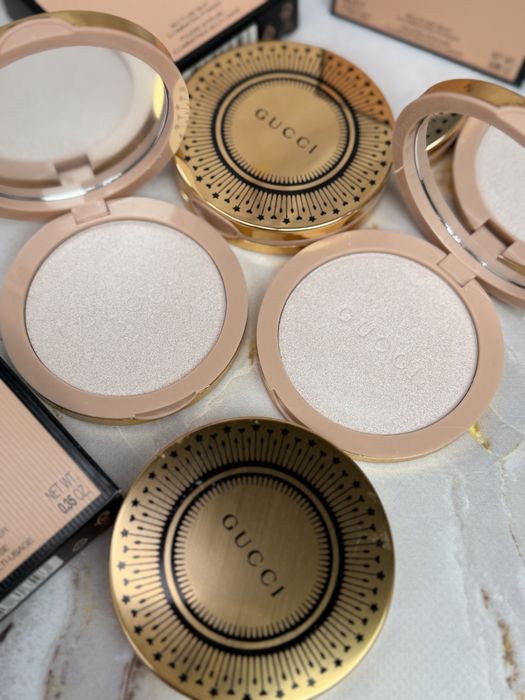 Хайлайтер для обличчя Chanel Lumier