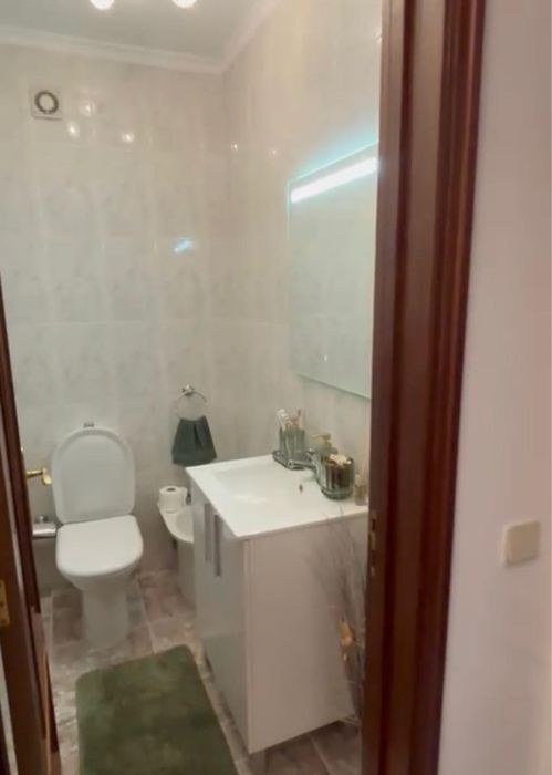 Vendo ou arrendo T3 com 3 casas de banho e parqueamento - cozinha equipada, em Mozelos