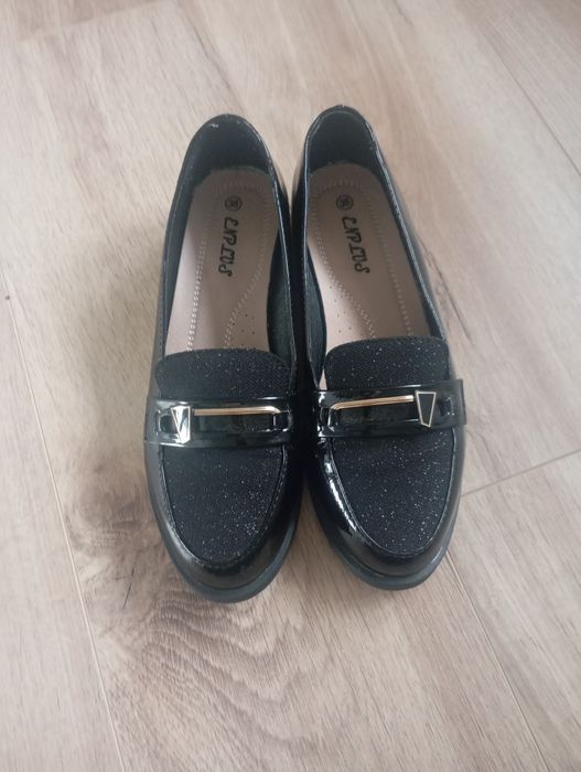 Buty damskie mokasyny lakierkowe