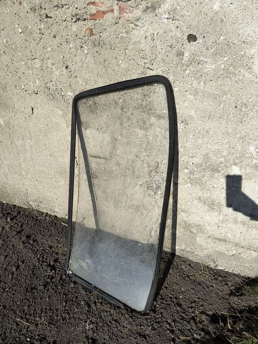 Szyba przód fiat 126p