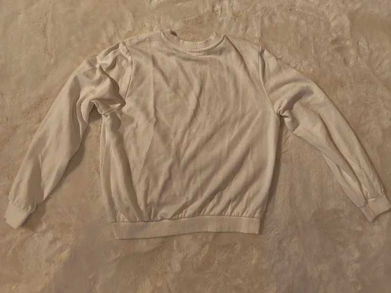 Biała bluza H&M Angela McKay