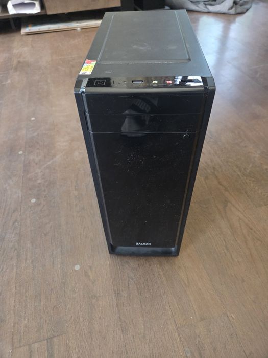 Sprzedam obudowę Zalman (ze zdjecia)