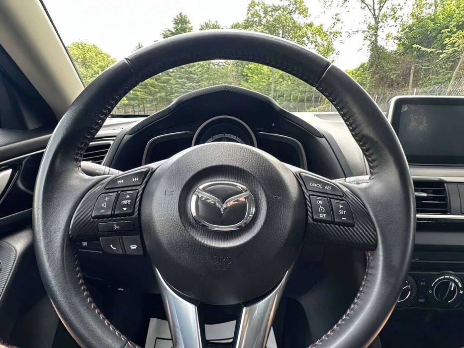 Mazda 3 i Grand Touring      2016