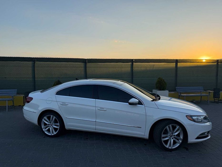 Volkswagen CC Luxury  2012