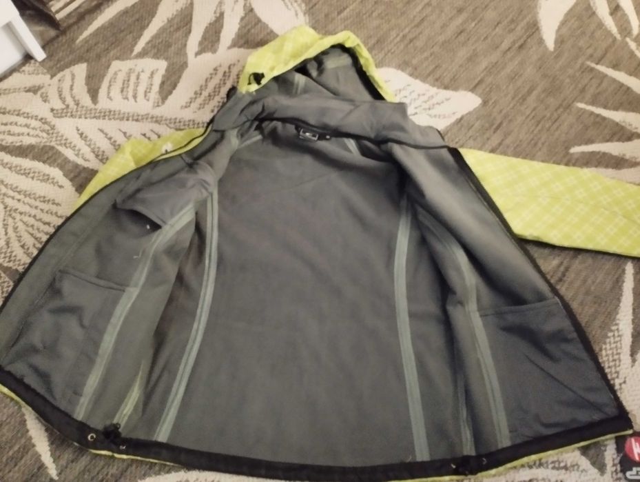 Nowa kurtka damska Softshell zielona małe M kod939