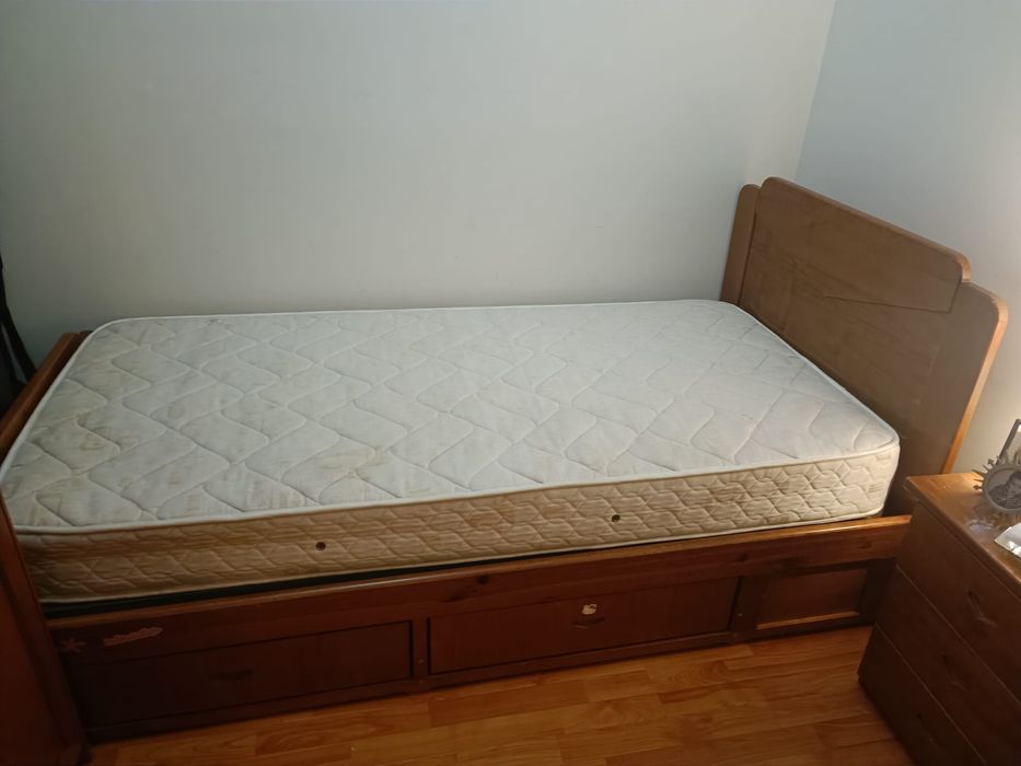 Cama de solteiro