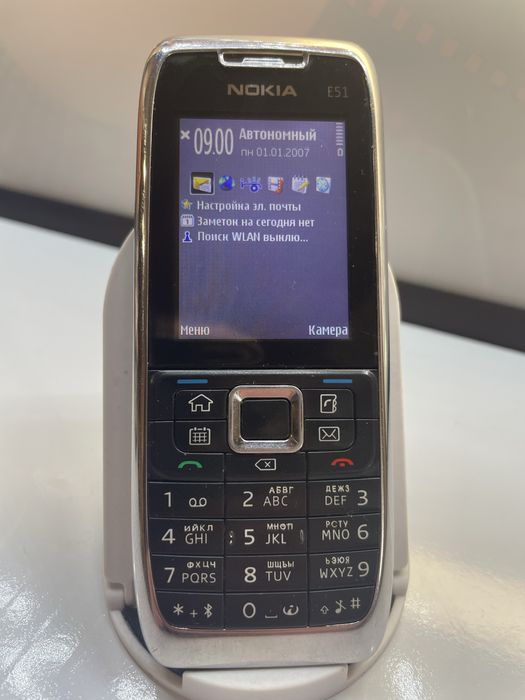 Ретро телефон Nokia e51