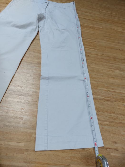Lekkie białe spodnie rozm. 42