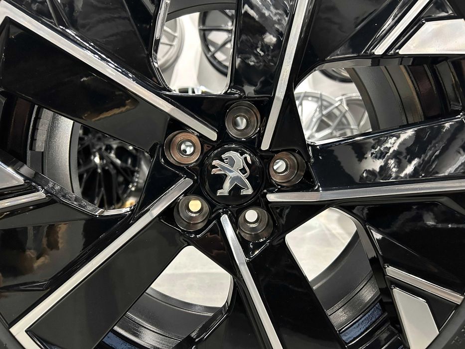 Oryginalne koła letnie EPHERRA 18 5x108 ET44 Peugeot 508 Michelin