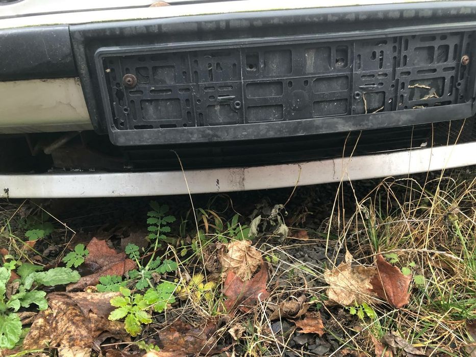 Бампер передній БМВ е34