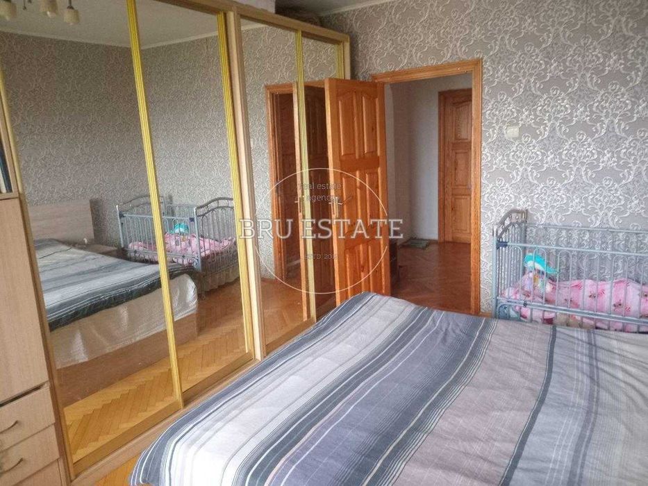 Продам 3 к п-т Червоної Калини 8  Троещина