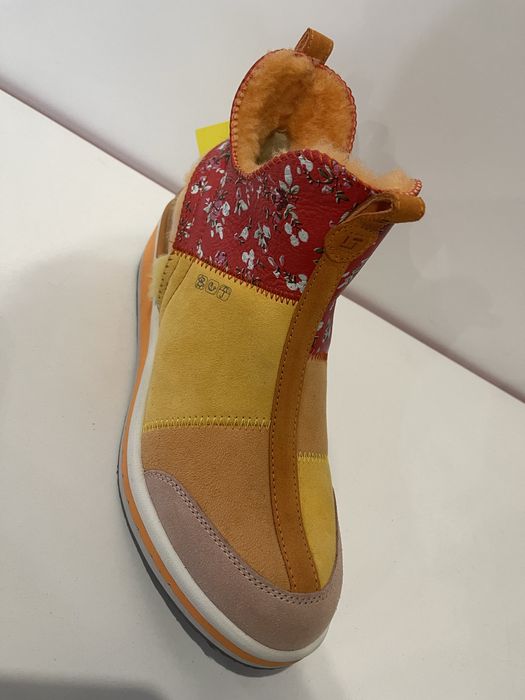 Угги Deckers ,нові,оригінальні