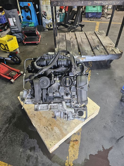 Vendo motor 1.8 turbo referencia motor CAB