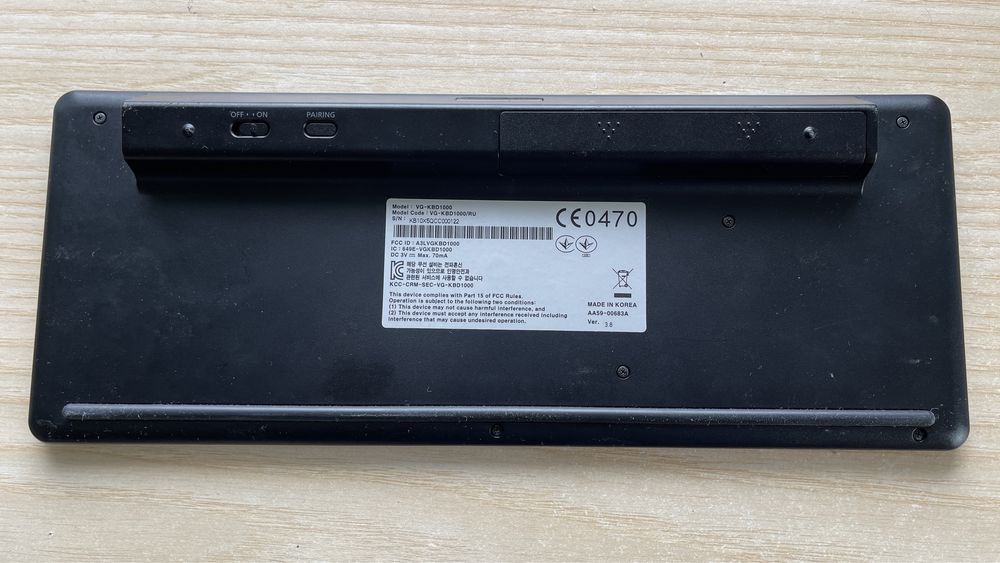 Продам бездротова Bluetooth клавіатура Samsung VG-KBD1000