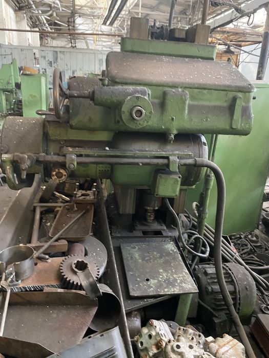 Плоскошлифовальный станок 372б