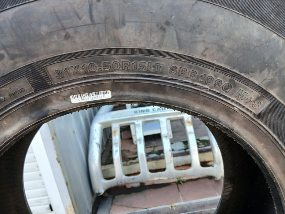 Покрышки новые 31х10.50 R15 (265/75 R15)