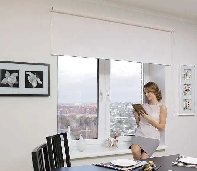 Моторизовані Екрани экран для проектора різних розмірів та форматів