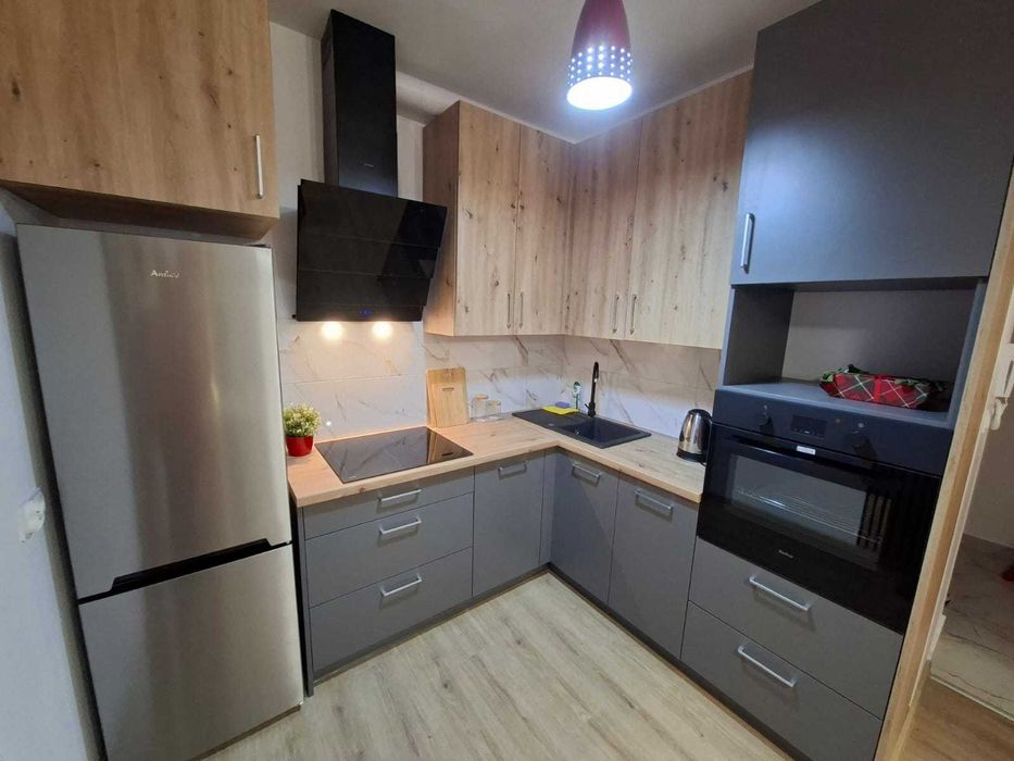 Wynajmę nowe mieszkanie  W CENTRUM Z GARAŻEM I KOMÓRKĄ – 2-POK.