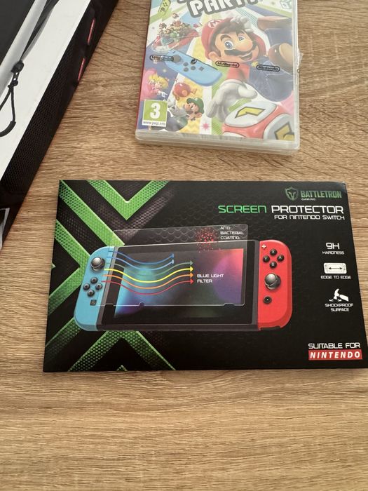 Nintendo Switch OLED Branca + Jogo Super Mario Party + Bolsa + Película Extra (TUDO SELADO)