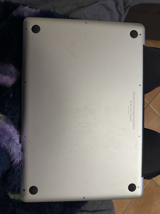 Macbook pro inicio 2011 15”