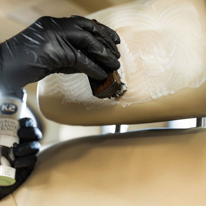 Szczotka do czyszczenia tapicerki K2 Auron Brush brązowa G450