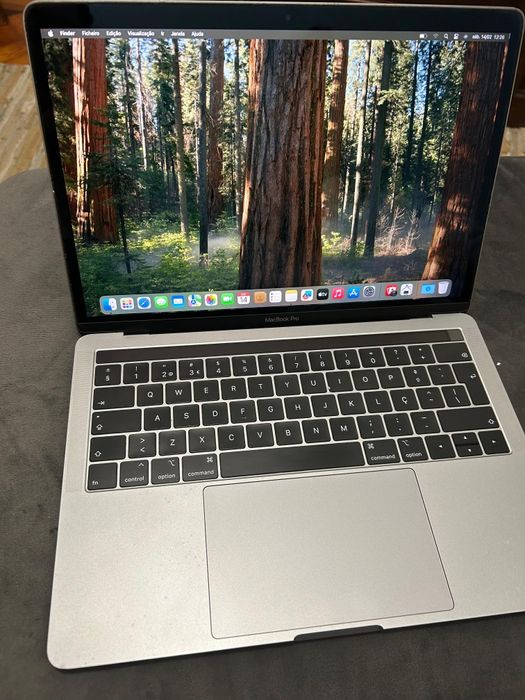 MacBook Pro 13” 2019 – 16GB RAM – 256GB SSD