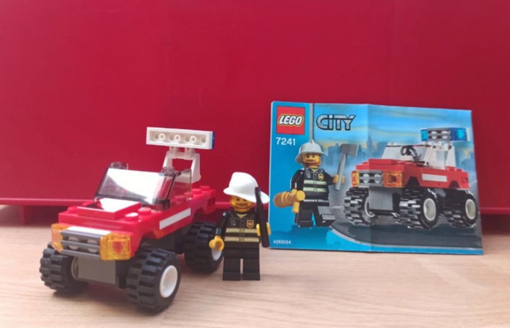 LEGO City 7241 - Wóz strażacki