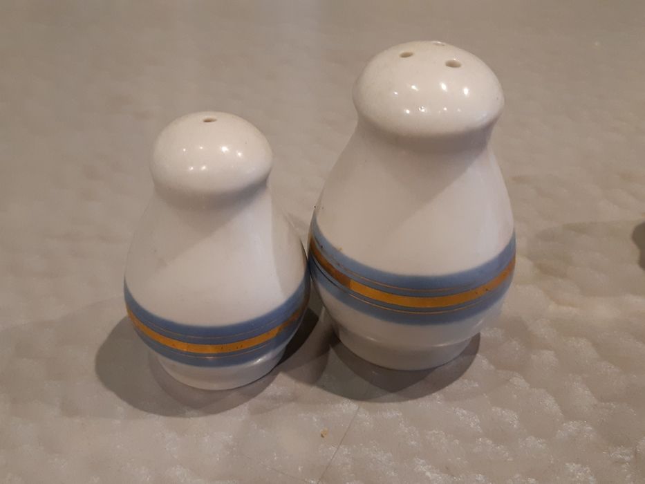 Продам солонка, перечница.