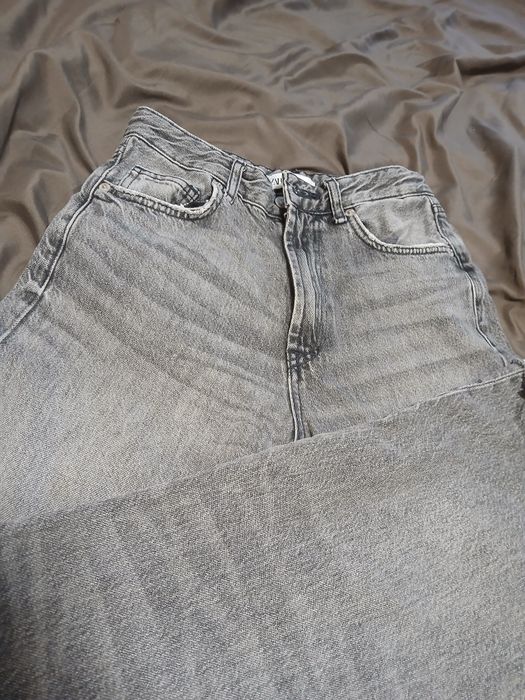 Джинси Zara 36 розмір в сірому кольорі