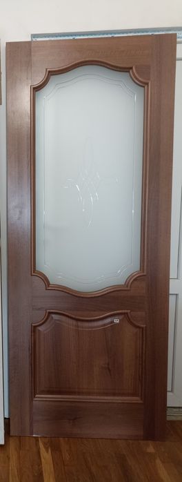 Двері металопластикові, міжкімнатні.