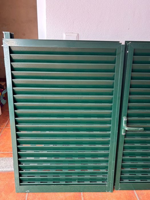 2x Portadas de aluminio verde-73,5x108,5cm