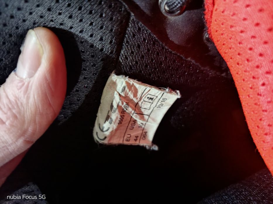 Мото ботінкі курточка