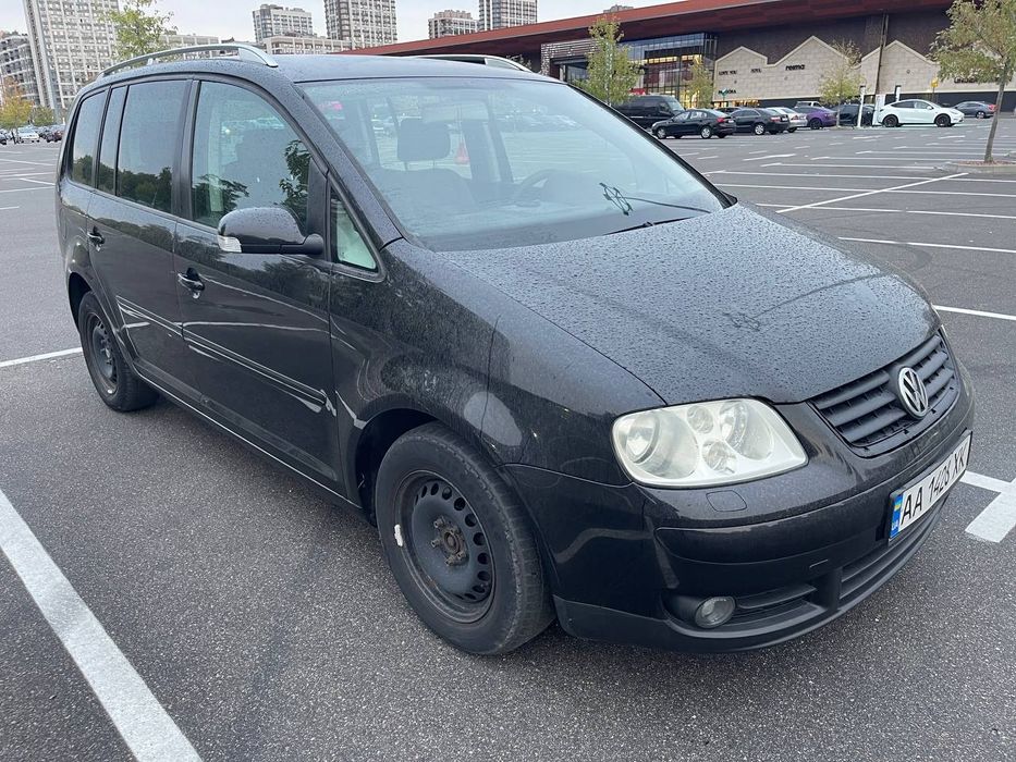 Фольцваген Тоуран