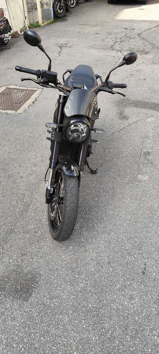 Benelli Leoncino 500