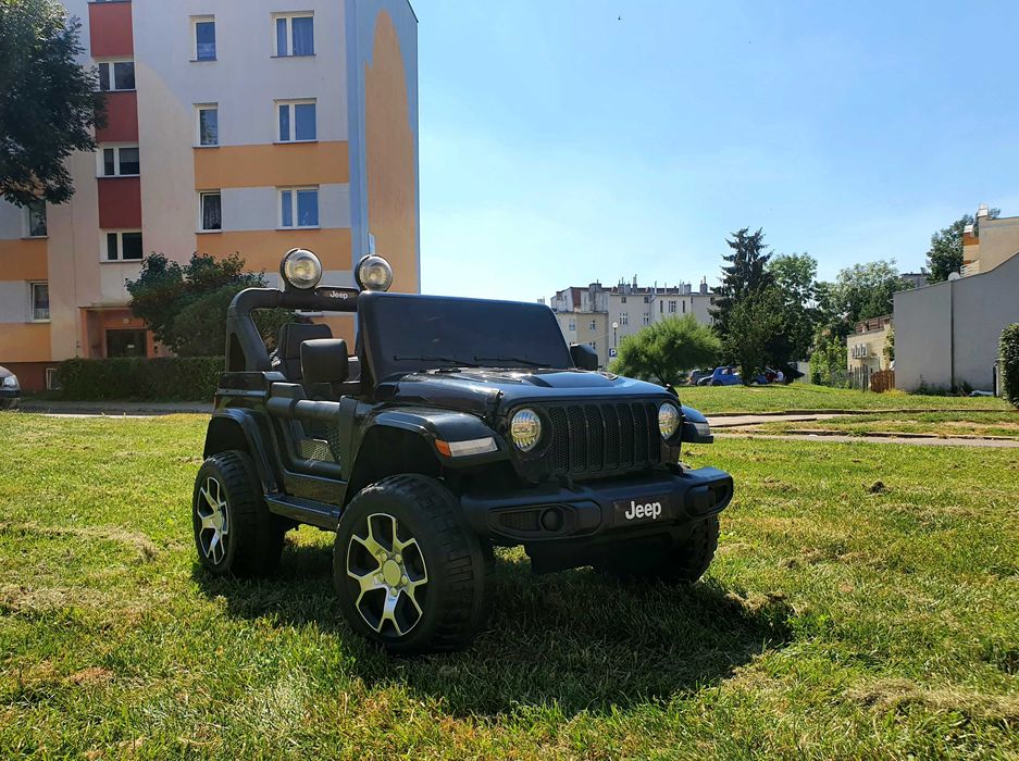 Pojazd na akumulator terenowy Jeep Wrangler - 2 osobowy. Nowy