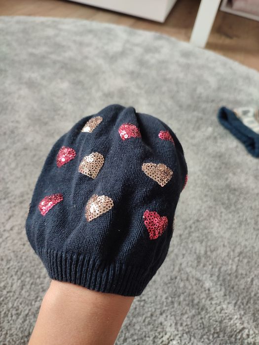 H&M 104 granatowa czapka czapeczka beret jesienna serca złote czerwone