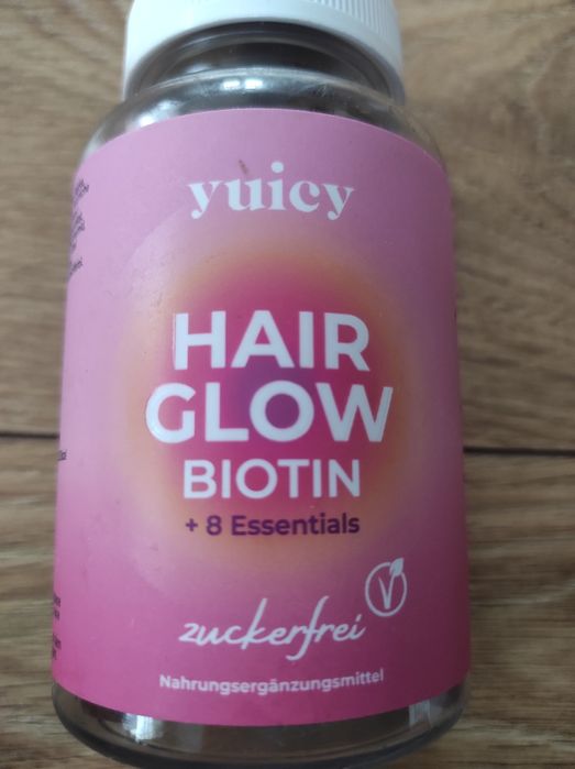 Suplement na włosy Hair Glow z biotyną