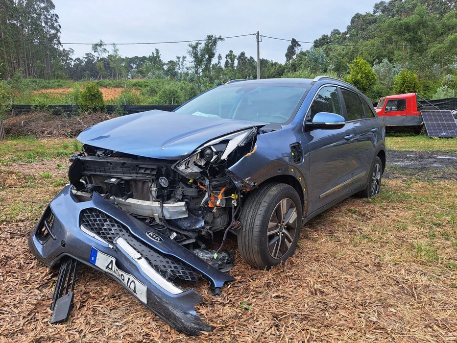 Aceito trocas- KIA Niro Plug-in - 2021 somente em peças