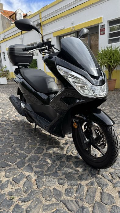 PCX 125 de 2017 de garagem