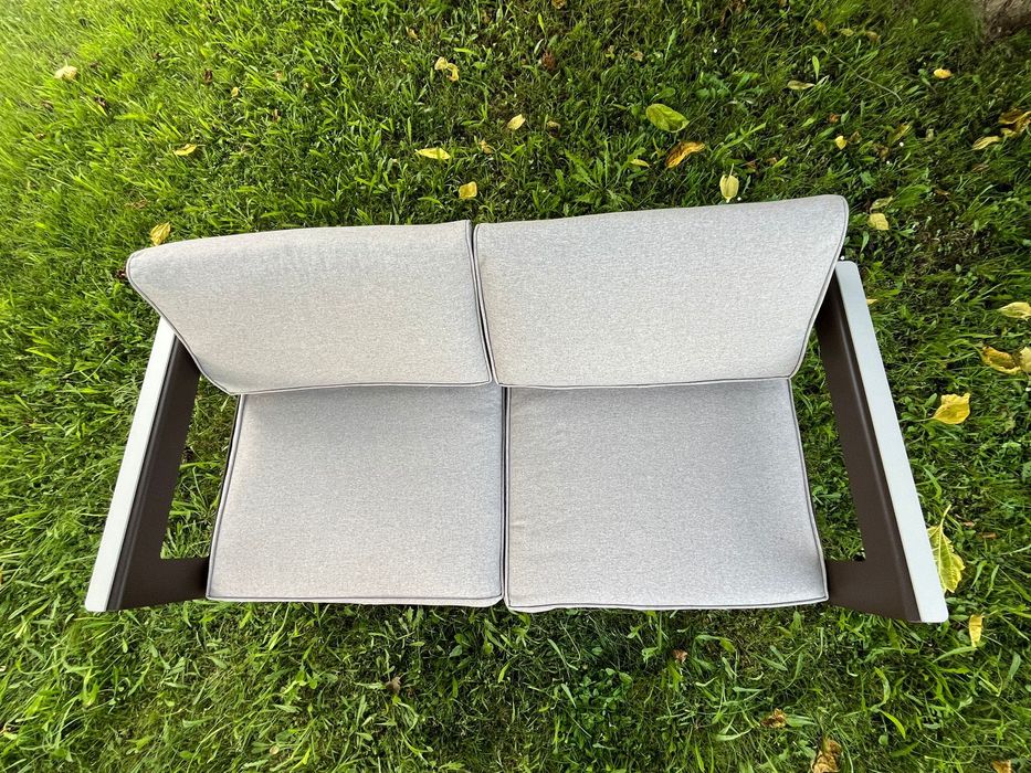 Conjunto de Jardim Naterial Odyssea – Sofá + 2 Cadeirões + Mesa de Centro
