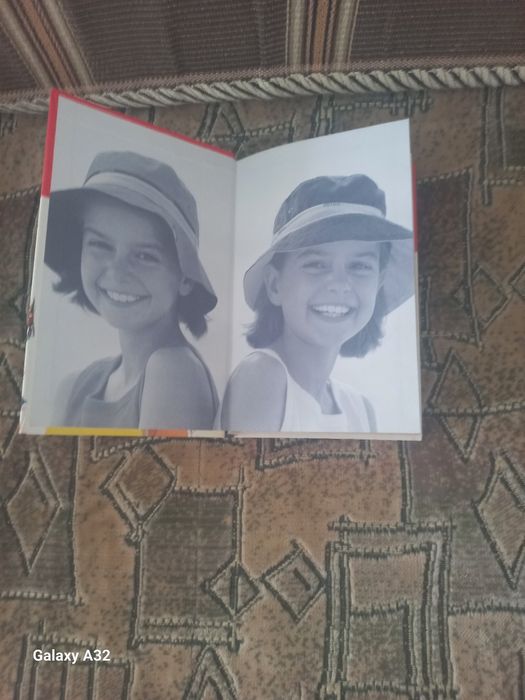 Продам книгу Сучасна Енциклопедія для дівчаток.Ціна 50 гривень.