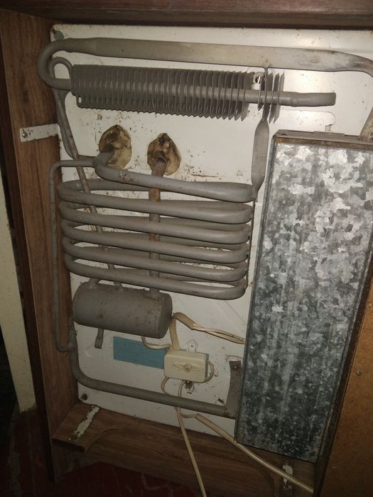 Продам бар холодильник